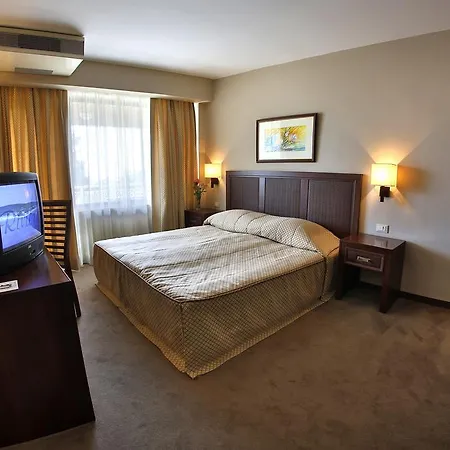 Hvd Lotos 4* غولدن ساندز